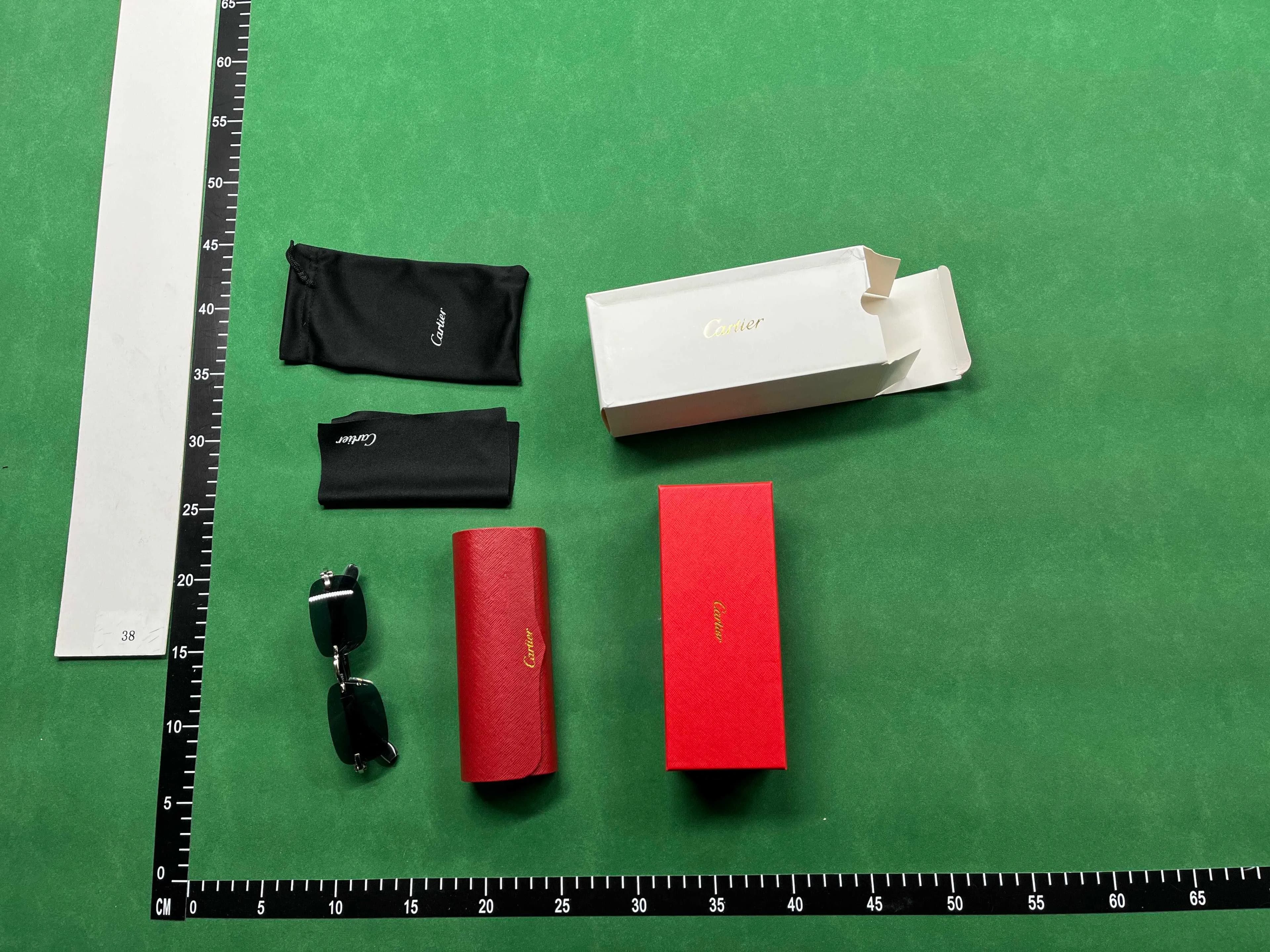 Cartier glasses with case and box - Image 5