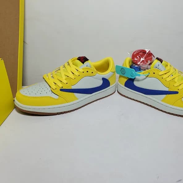 Travis Scott x Air Jordan 1  Low OG Canary - Image 5