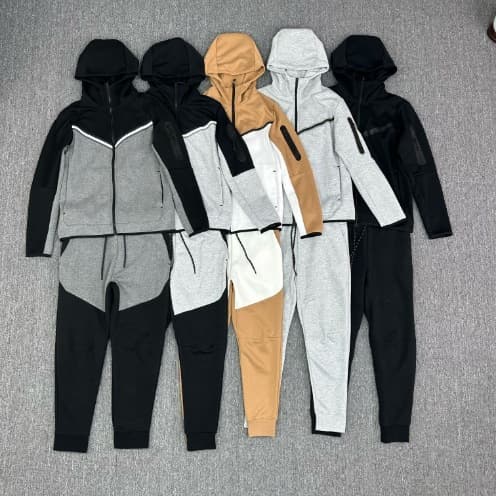Nike tech - Image 2