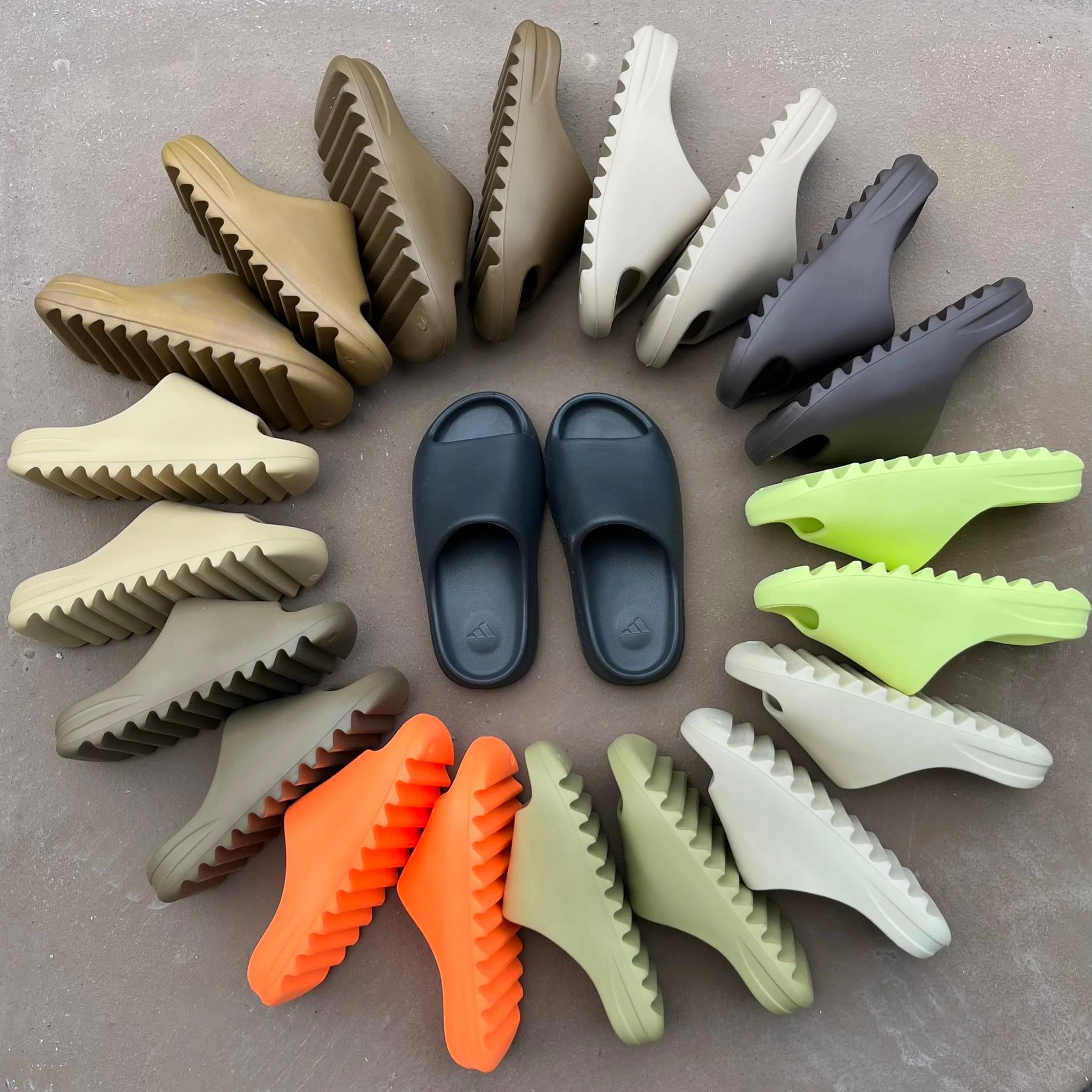 【G*X/L*W Batch】Y*eezy Sli*de(Size up 1, shoes are smaller) whatapp: +8619105043580 - JoyaGoo Spreadsheet