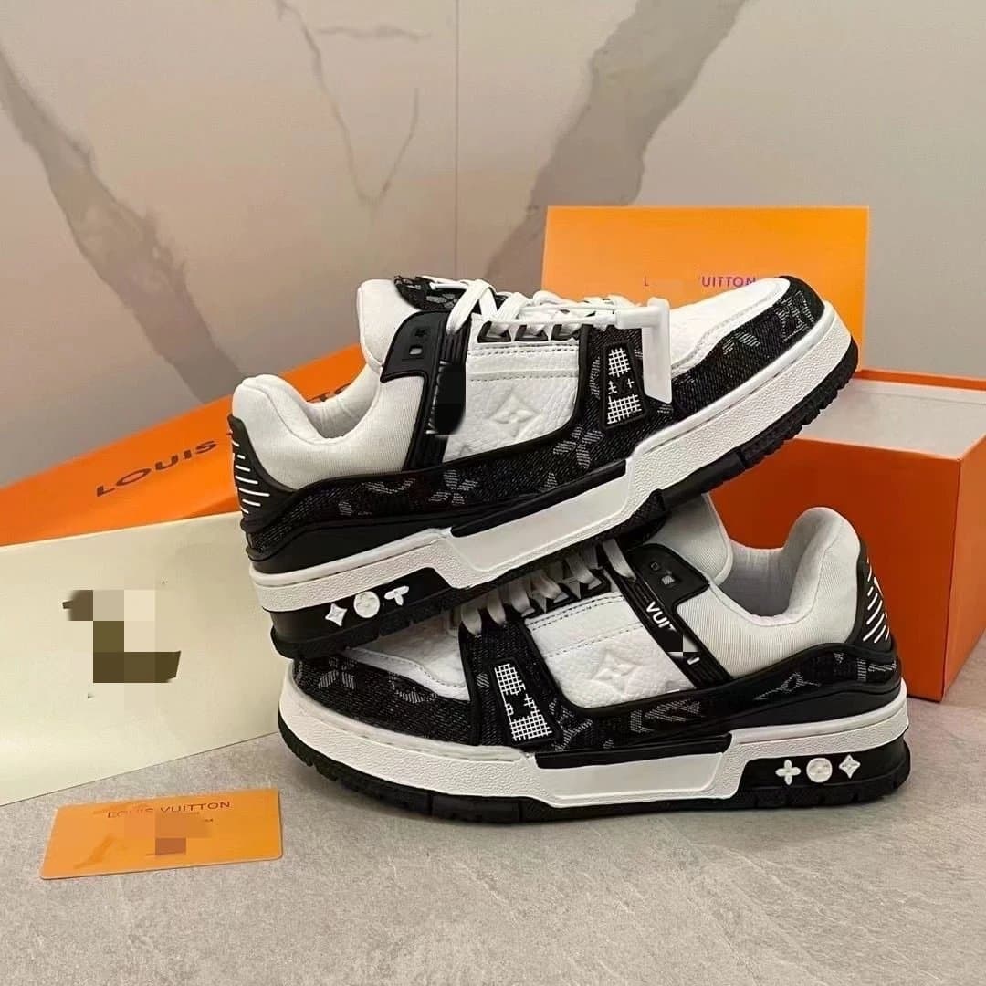 Lv budget Trainer shoes - Image 3