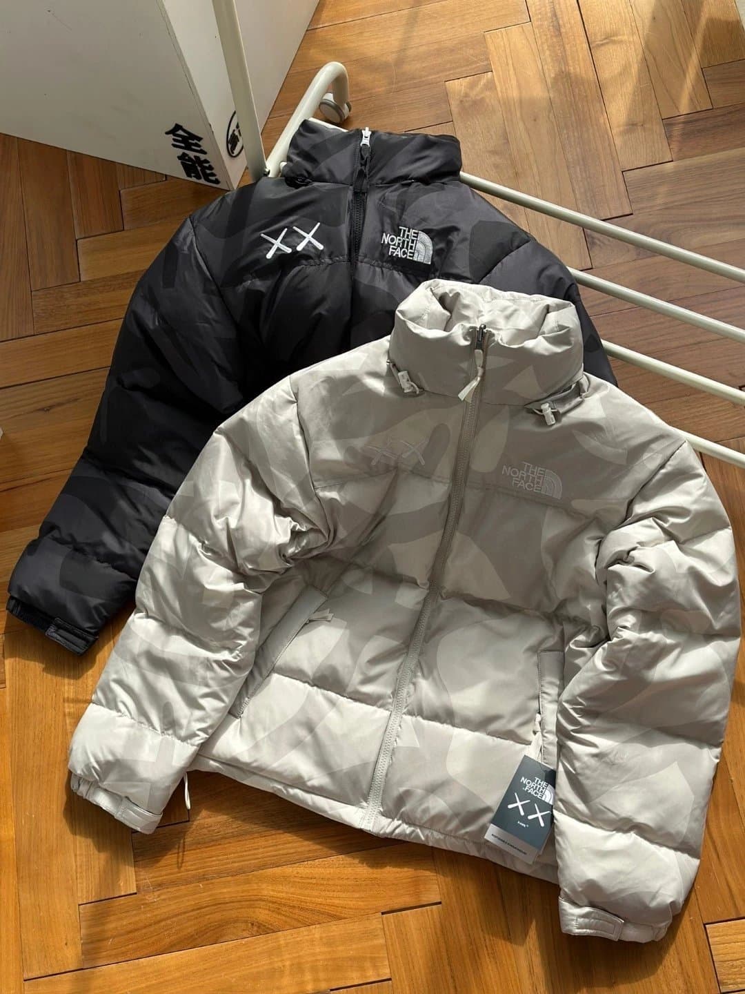 XX Kaws FW22 1966 Nuptse down Jacket Cross Embroidery Camouflage Stand Collar Down Jacket Unisex yh - JoyaGoo Spreadsheet