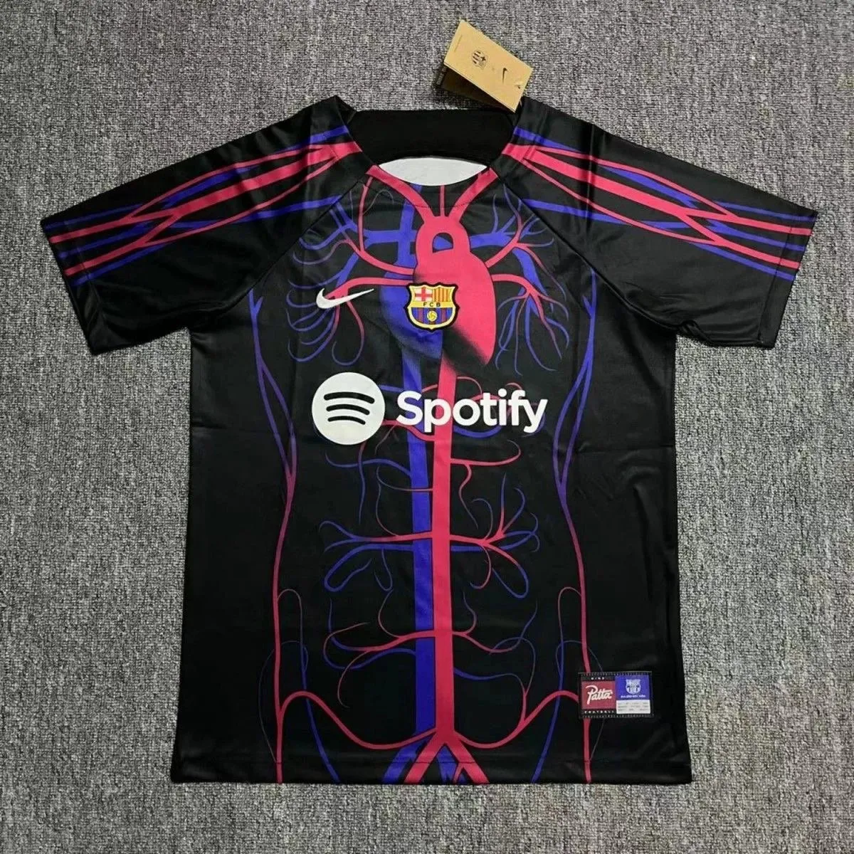 jerseys – photo 2