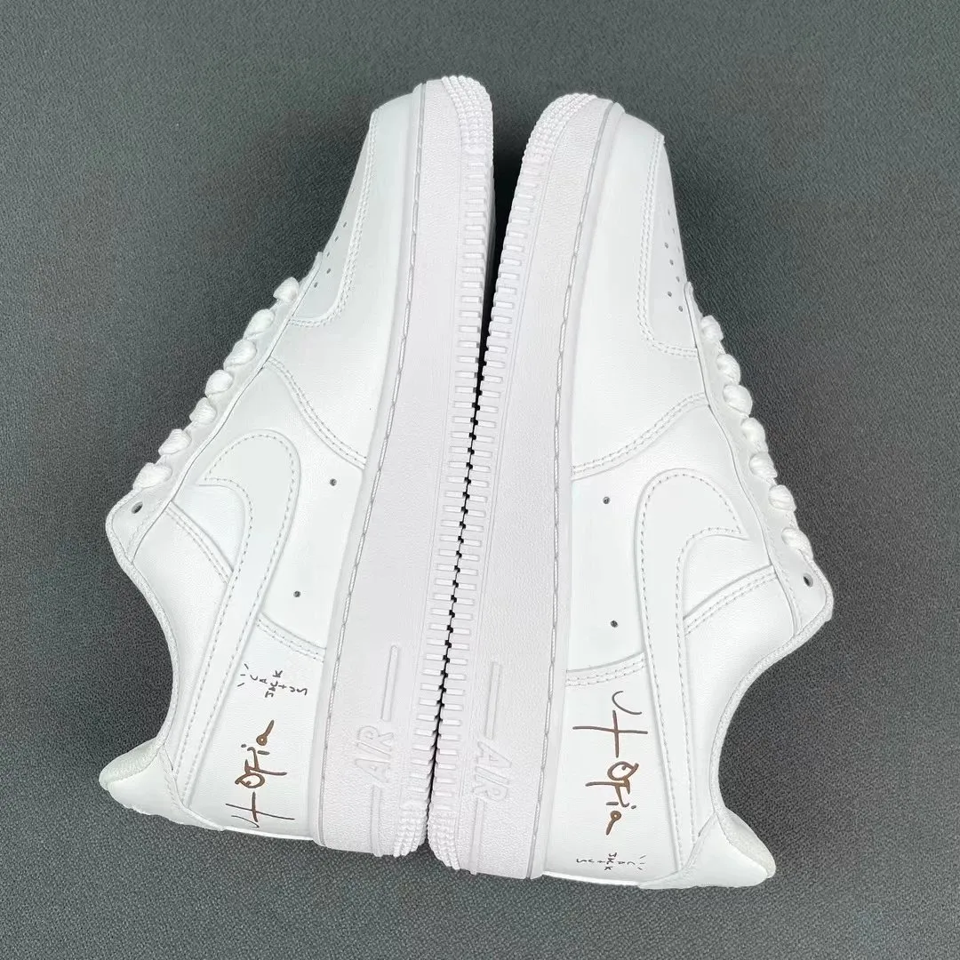 Travis Scott x NK Air Force 1's – photo 2